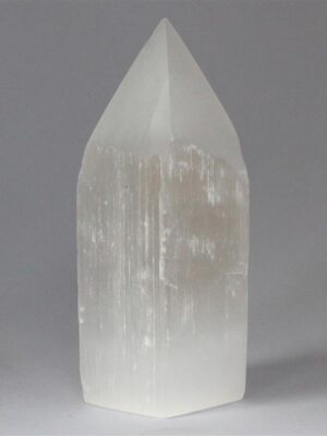 Selenit piramida - 15cm