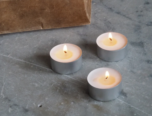 Čajna svečka iz naravnega voska